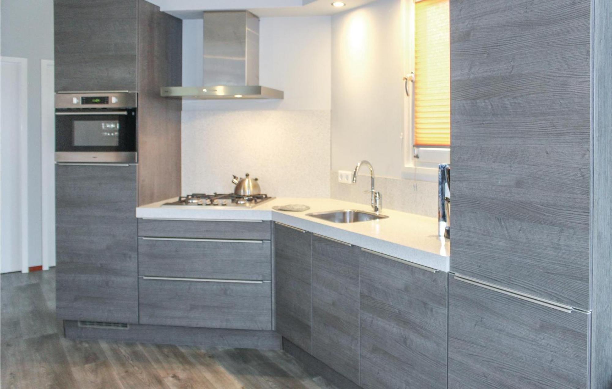 2 Bedroom Awesome Home In Sint-Annaland 外观 照片